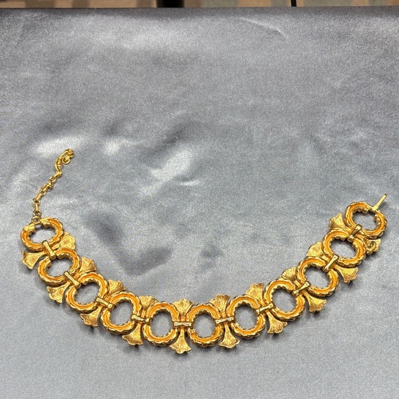 Kenneth Jay Lane Gold Ornate Necklace - Picture 2 of 4